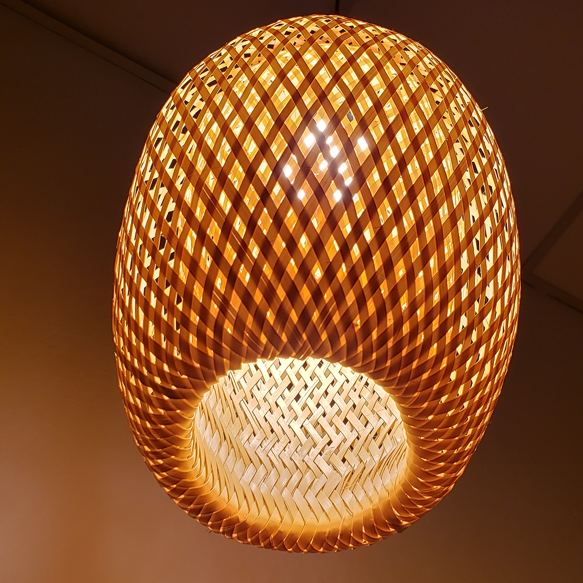 Lustre Rústico Pendente de Bambu Saint Martin 23cm 2